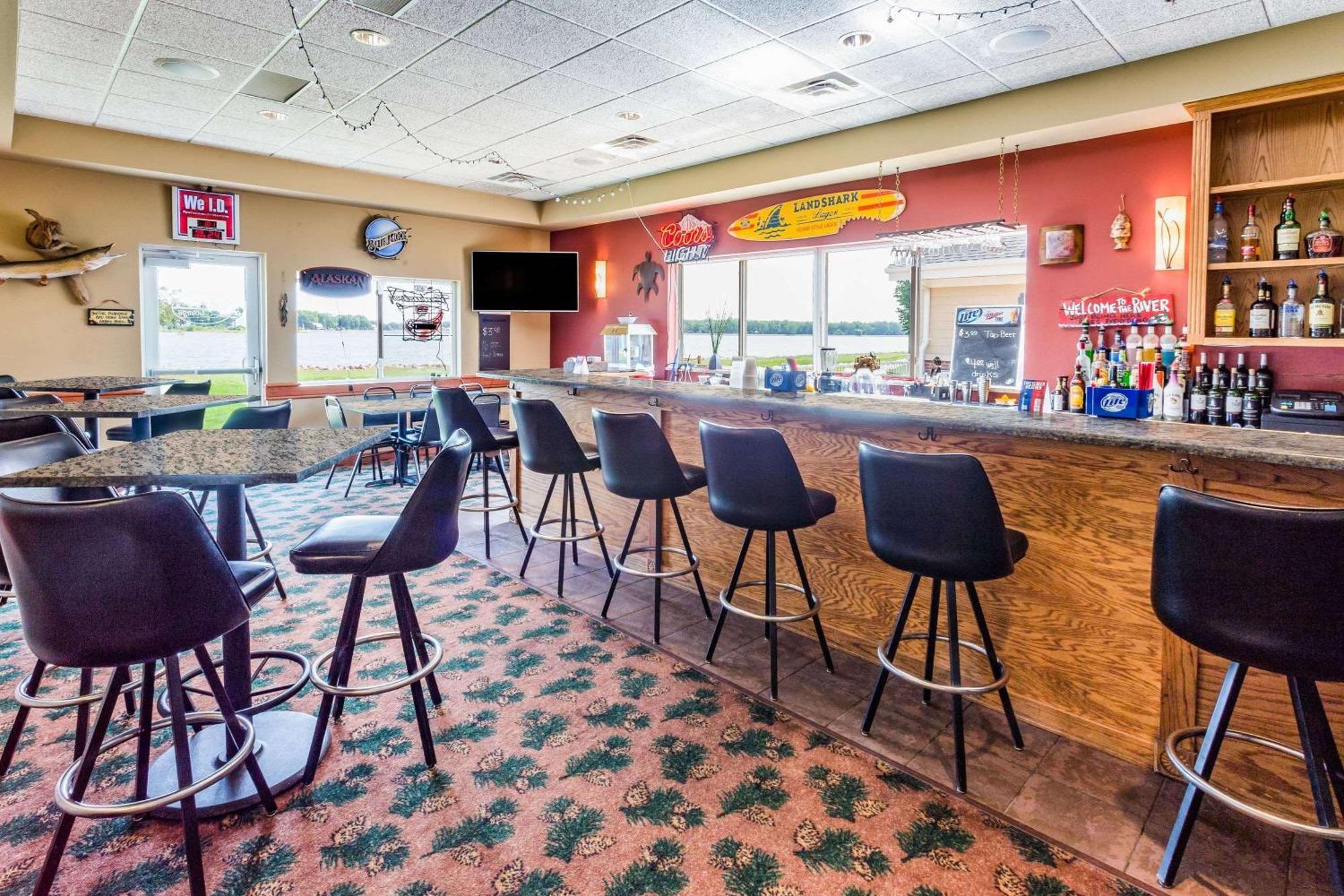 Americinn By Wyndham Fort Pierre Conference Center Extérieur photo